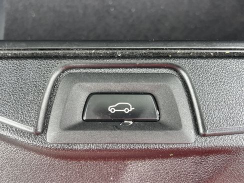 Used 2022 BMW X5 xDrive40i w/ Premium Package AWD/4WD image 25