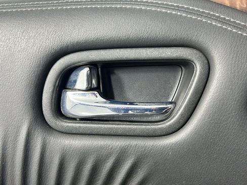 Used 2019 Nissan Armada SL w/ Premium Package image 37