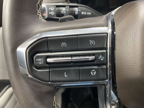 Certified 2024 GMC Acadia Denali w/ Super Cruise Package image 41