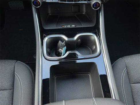 New 2026 Chevrolet Traverse LT image 16