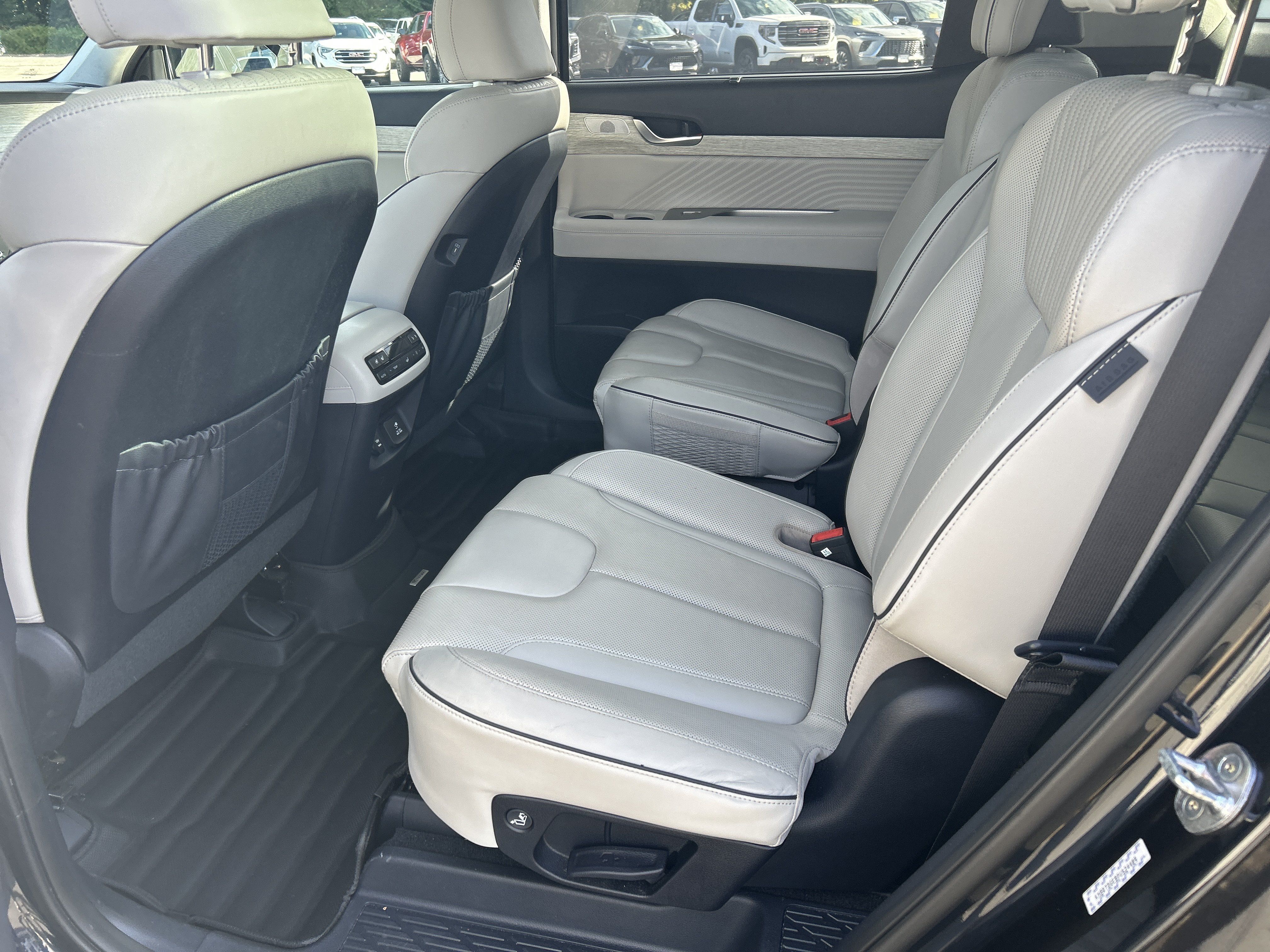 Used 2023 Hyundai Palisade Calligraphy AWD/4WD image 24