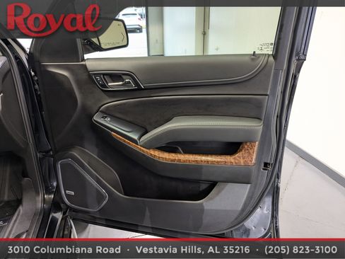 Used 2020 Chevrolet Tahoe Premier w/ Premier 6.2L Value Package image 7