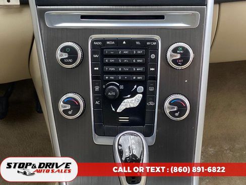 Used 2015 Volvo XC60 T5 image 12