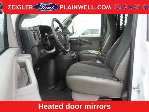 Used 2024 Chevrolet Express 2500 w/ Driver Convenience Package RWD image 7