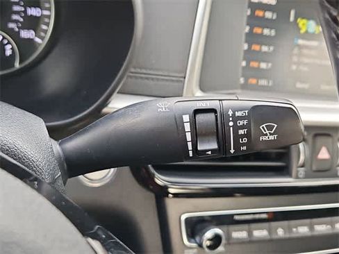 Used 2019 Kia Optima S image 26