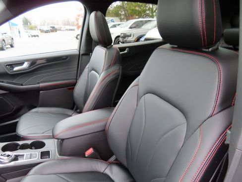 New 2025 Ford Escape ST-Line Elite w/ Premium Technology Package image 17