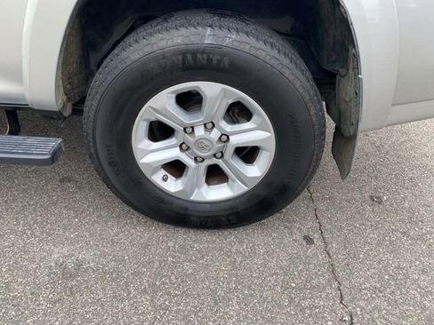 Used 2017 Toyota 4Runner SR5 image 25