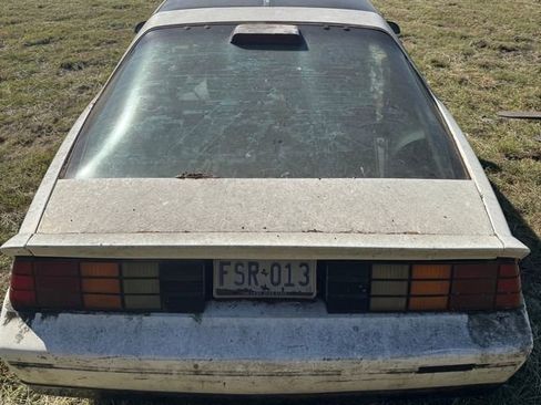 Used 1986 Chevrolet Camaro LT image 8