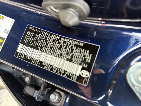 Used 2024 Toyota Corolla LE image 12