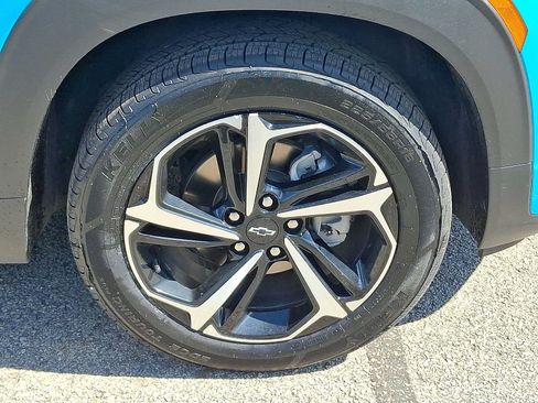 Used 2021 Chevrolet TrailBlazer RS w/ Sun and Liftgate Package AWD/4WD image 8