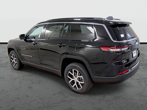 New 2025 Jeep Grand Cherokee L Limited w/ Luxury Tech Group II image 2