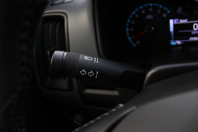 Used 2018 Chevrolet Colorado Z71 w/ Z71 Midnight Edition AWD/4WD image 6