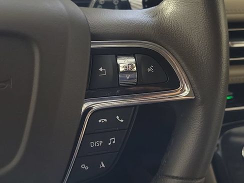Used 2023 Lincoln Nautilus FWD w/ Premium Package image 25