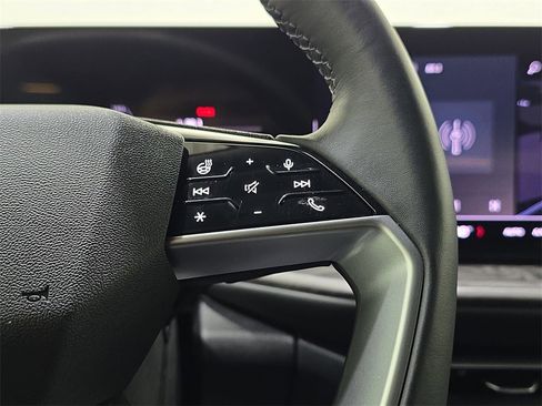 Used 2025 Audi Q5 Premium Plus w/ Premium Plus image 19