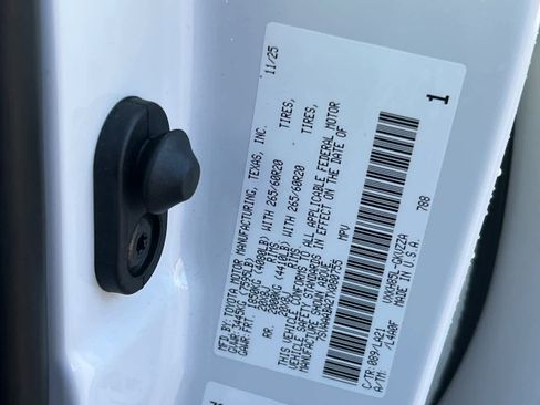 Used 2026 Toyota Sequoia Platinum image 30