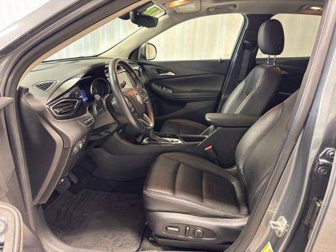 Used 2020 Buick Encore GX Essence w/ Experience Buick Package AWD/4WD image 11