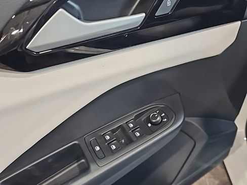 New 2026 Volkswagen Taos S image 26