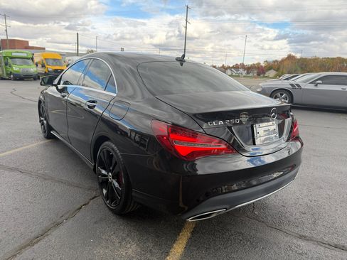 Used 2019 Mercedes-Benz CLA 250 4MATIC w/ Premium Package image 5