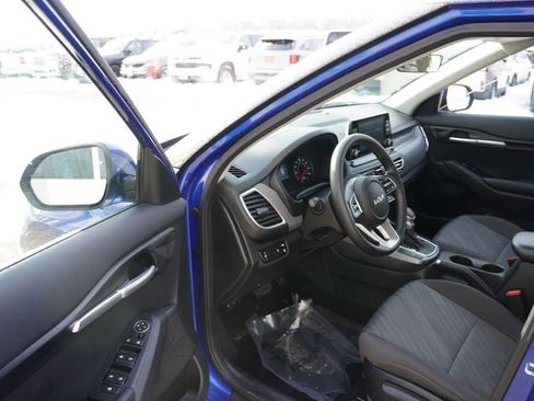 Used 2022 Kia Seltos LX image 14