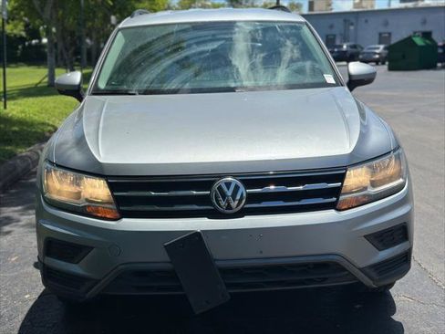 Used 2019 Volkswagen Tiguan S w/ Driver Assistance Package FWD image 3