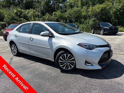 Used 2018 Toyota Corolla XLE FWD image 1