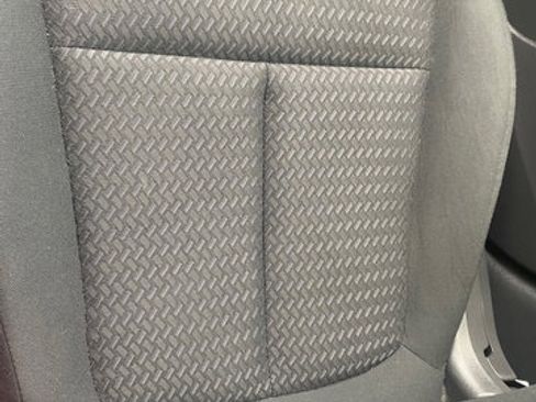 Used 2022 Mitsubishi Eclipse Cross LE image 22