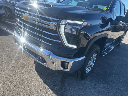 Certified 2025 Chevrolet Silverado 2500 LTZ image 9