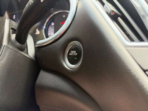 Used 2020 Chevrolet Malibu Premier FWD image 27