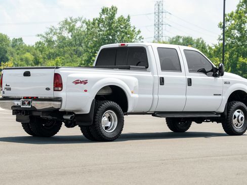 Used 2000 Ford F350 Lariat image 17