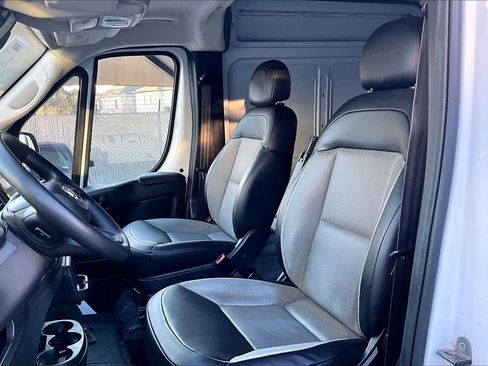 Used 2023 RAM ProMaster 2500 w/ Convenience Group image 8
