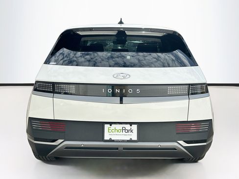 Used 2024 Hyundai Ioniq 5 SEL image 7