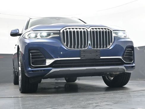 Used 2022 BMW X7 xDrive40i w/ Parking Assistance Package AWD/4WD image 39