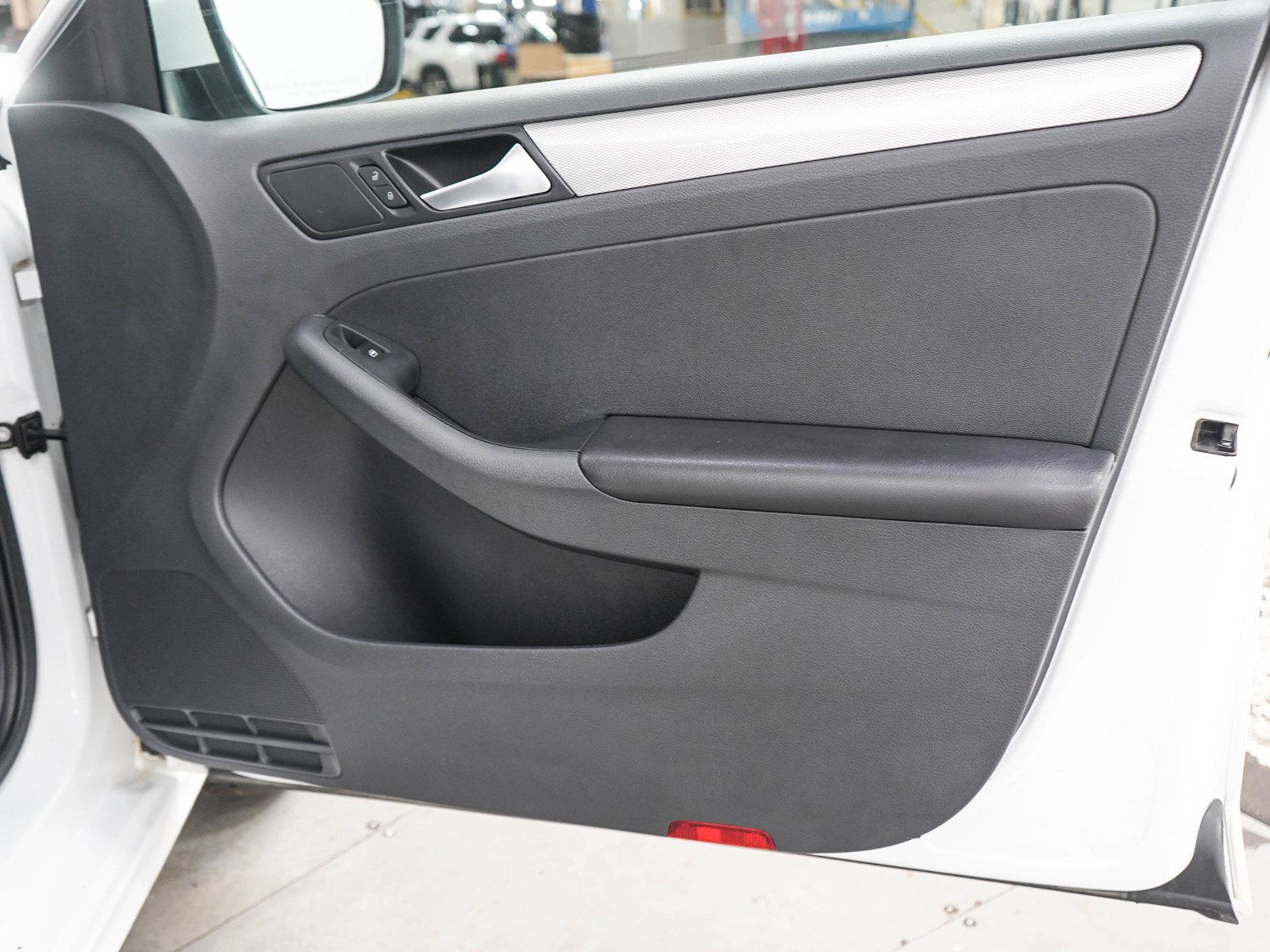 Used 2017 Volkswagen Jetta S FWD image 9