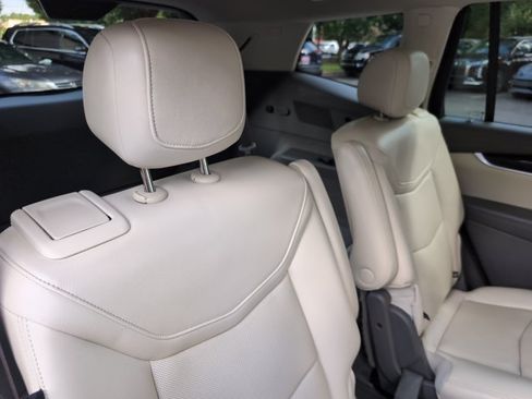 Used 2021 Cadillac XT6 Premium Luxury FWD image 26