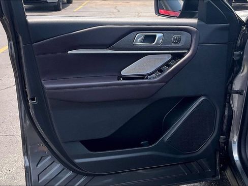 Certified 2026 Ford Explorer Platinum AWD/4WD image 22
