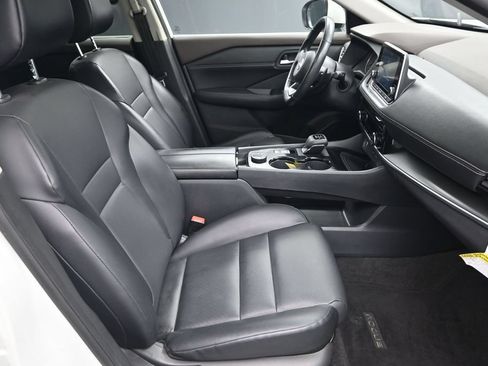 Used 2023 Nissan Rogue SV w/ SV Premium Package AWD/4WD image 38