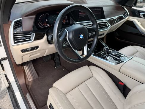 Used 2019 BMW X5 xDrive40i w/ Premium Package 2 AWD/4WD image 4