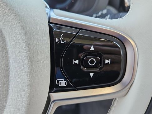 New 2025 Volvo XC60 T8 Plus w/ Protection Package Premier image 37