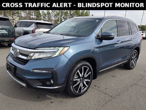 Used 2019 Honda Pilot Touring image 3
