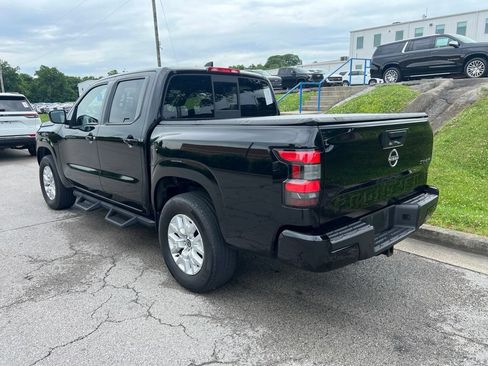 Used 2022 Nissan Frontier SV AWD/4WD image 4