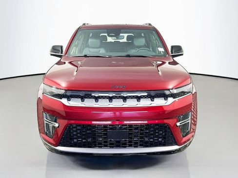 New 2026 Jeep Grand Wagoneer image 2