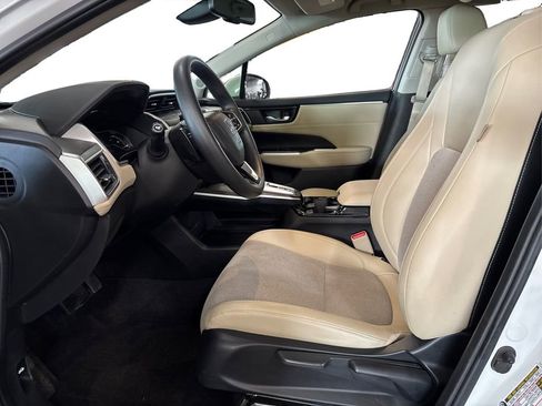 Used 2019 Honda Clarity Base image 9