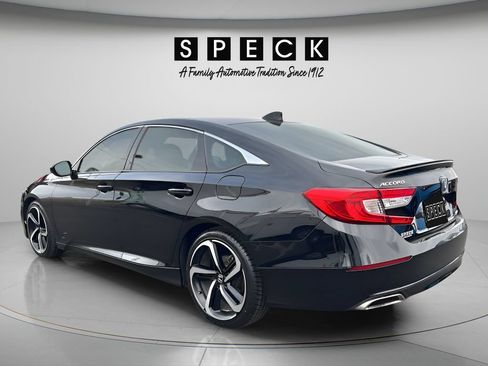 Used 2018 Honda Accord Sport image 3