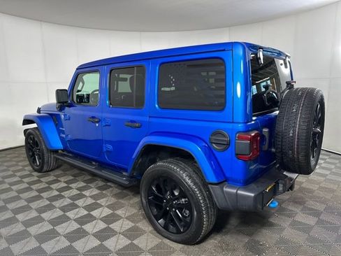 Used 2023 Jeep Wrangler Unlimited Sahara w/ Cold Weather Group image 5