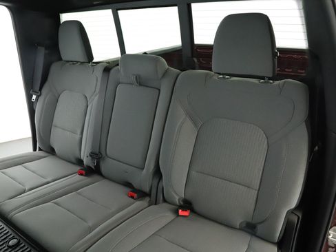 Used 2024 RAM 1500 Big Horn AWD/4WD image 5
