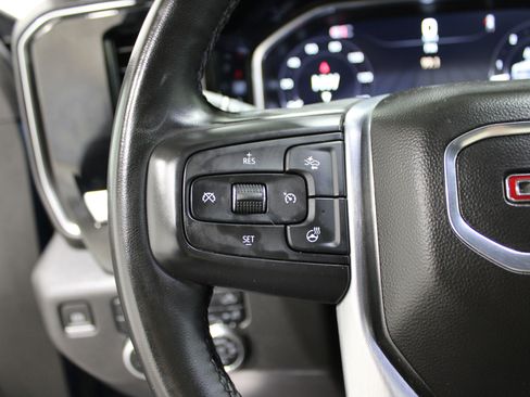 Used 2024 GMC Sierra 1500 SLT image 11