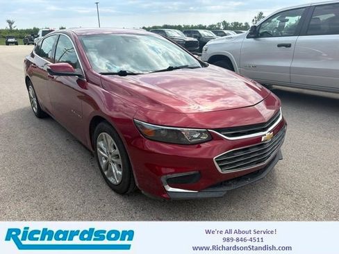 Used 2018 Chevrolet Malibu LT w/ Driver Confidence Package FWD image 1