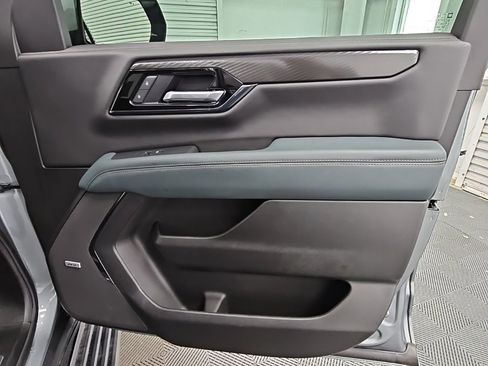 Used 2025 GMC Yukon XL AT4 w/ AT4 Premium Package image 45