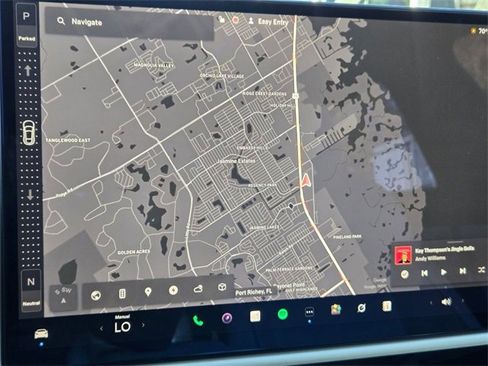 Used 2022 Tesla Model S Plaid image 12