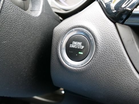 Used 2019 Buick Envision Essence image 25